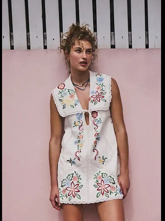 Free People Dresses & Skirts - Free People Willow Embroidered Mini Dress- Size- Small
